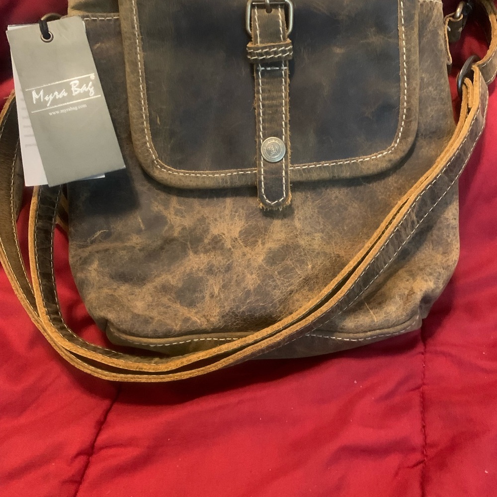 Medium Myra crossbody purse - Picture 3 of 6
